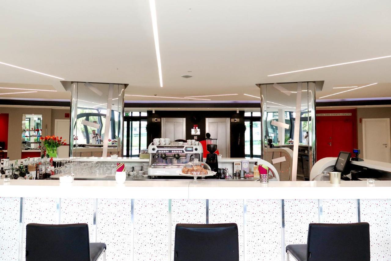 Ibis Styles Milano Melegnano Hotel Carpiano Exterior photo